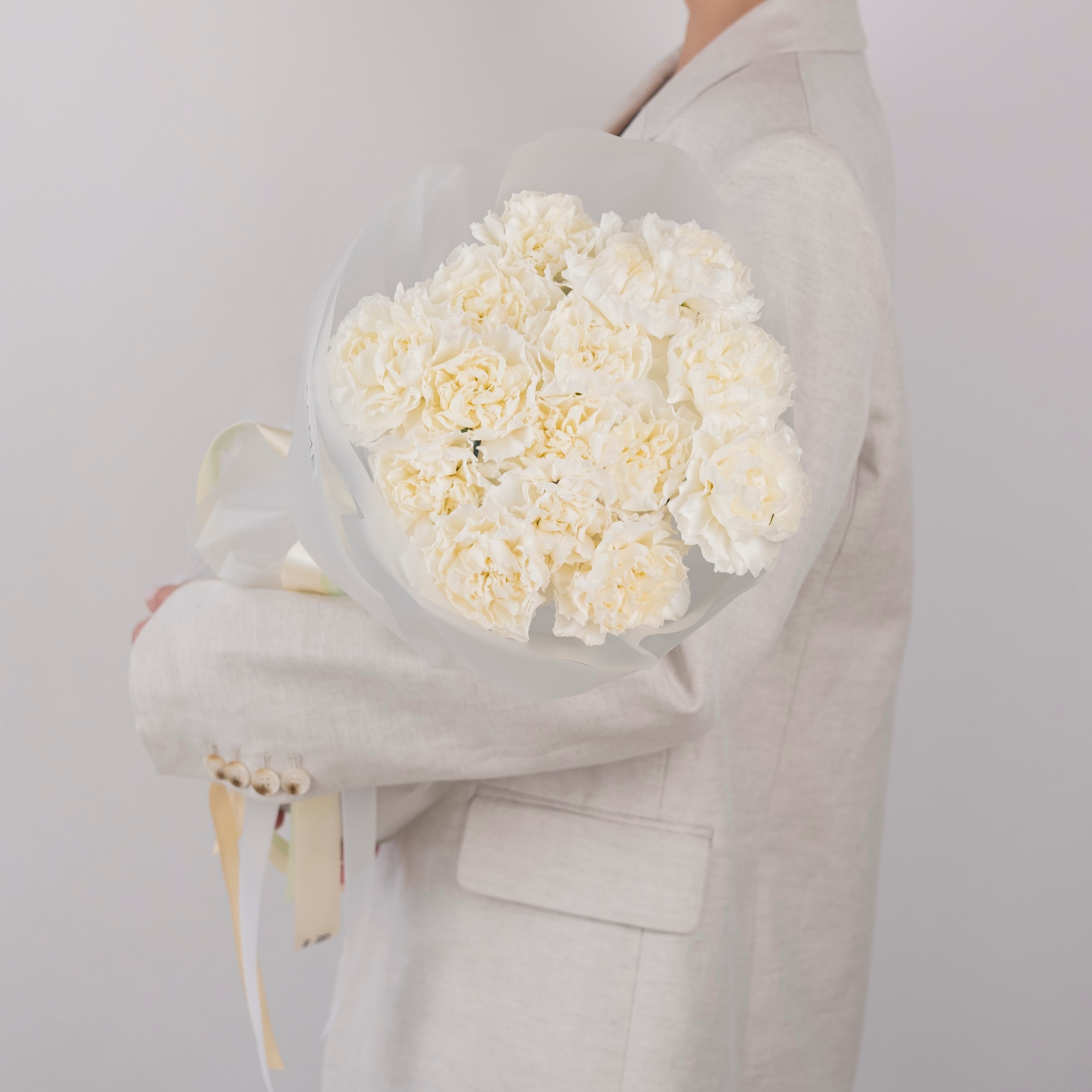 картинка Букет из 15 белых диантусов от магазина 