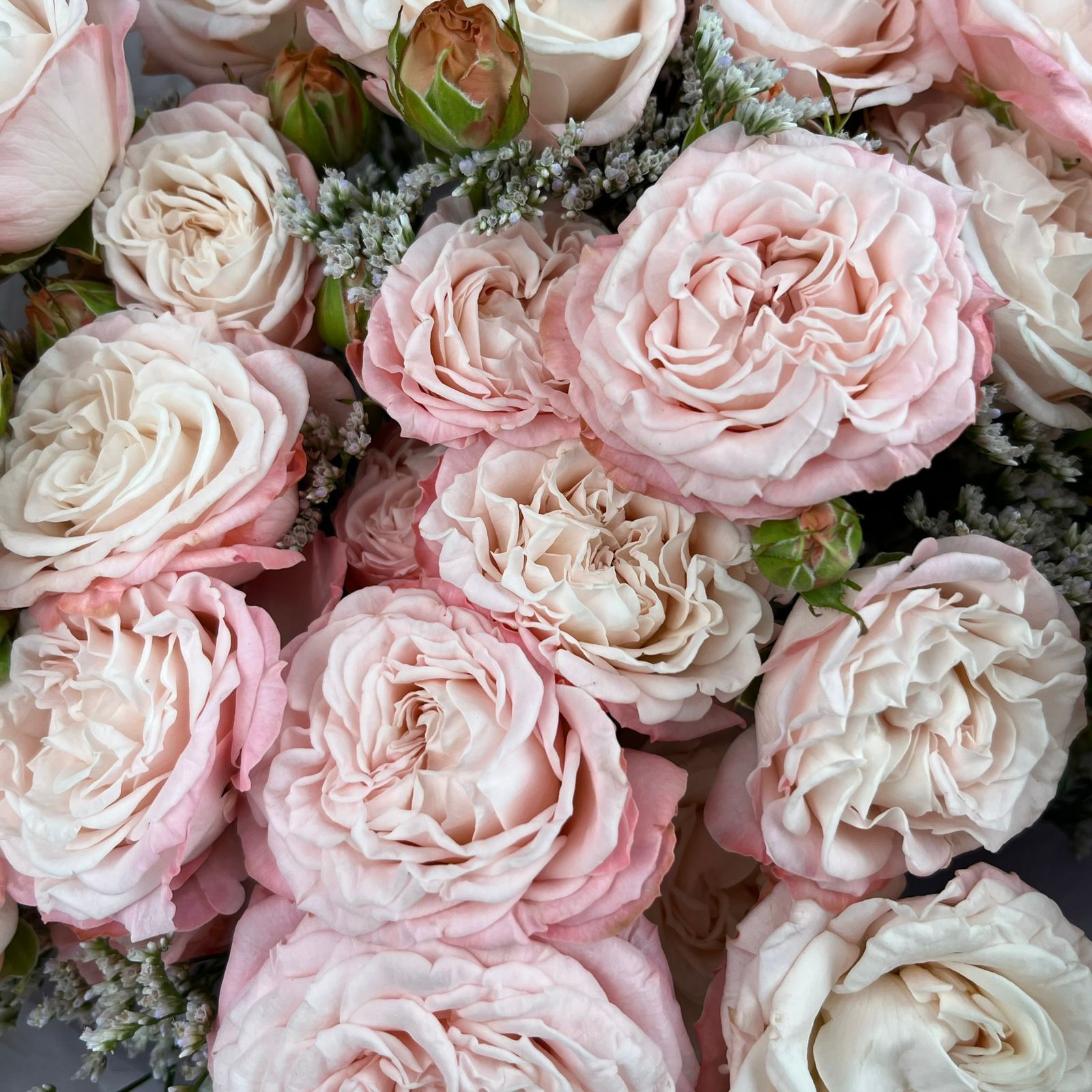 картинка Букет душистых цветов от магазина 