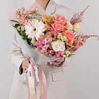 Сборный букет в нежных тонах
